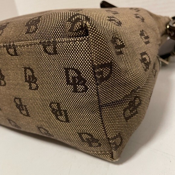 Vintage Signature Dooney & Bourke Logo Handbag - Picture 8 of 9